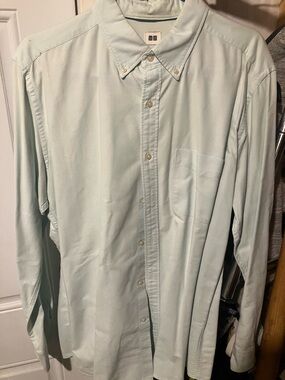 Uniqlo designer brand Button Down collared dress shirt size large